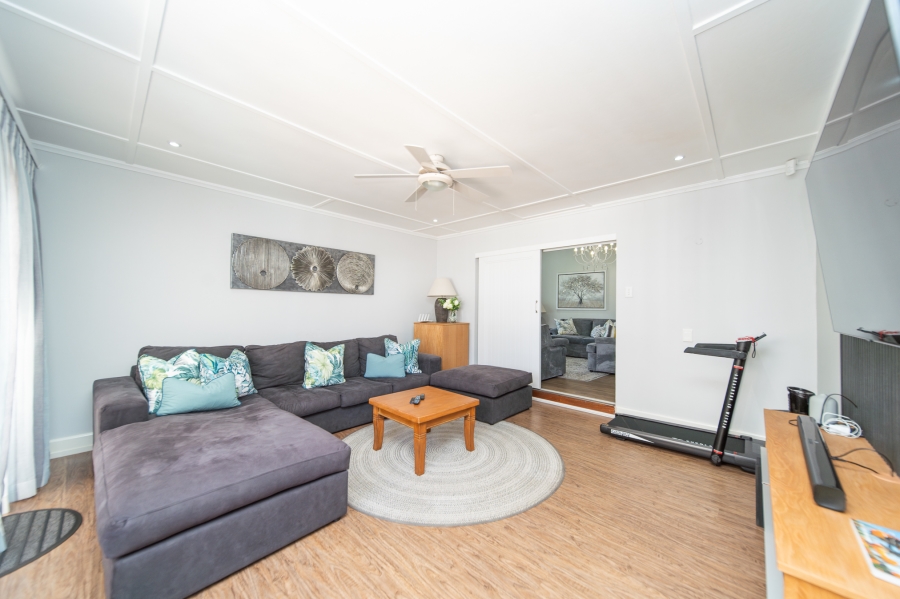 5 Bedroom Property for Sale in Selborne Eastern Cape